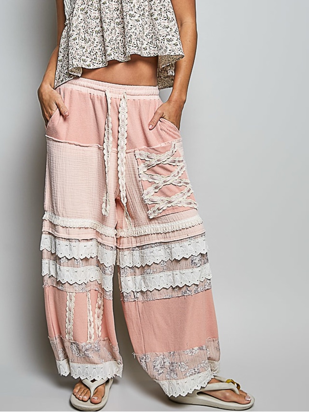 31. POL Women’s Pink Boho Lace-Trim Wide Leg Pants NEW - Picture 2 of 3